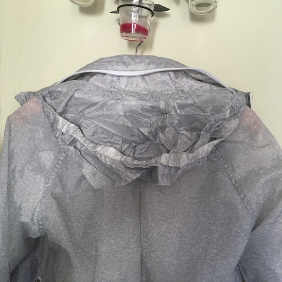 Lorna Jane light weight athletic jacket size xs - Picture 6 of 8